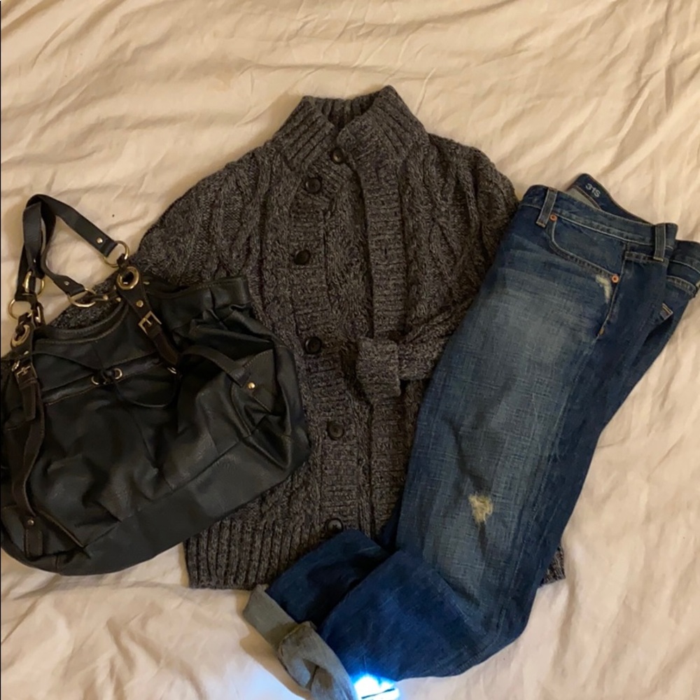 Gunmetal gray Gap cable knit cardigan. Sz Medium.